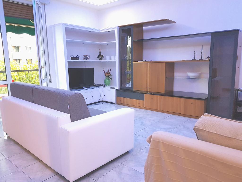 Casa Bella Fair Apartment Bologna Ngoại thất bức ảnh
